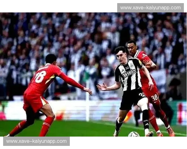 曼城vs巴萨集锦：绿茵场上的史诗对决，燃爆你的足球激情！